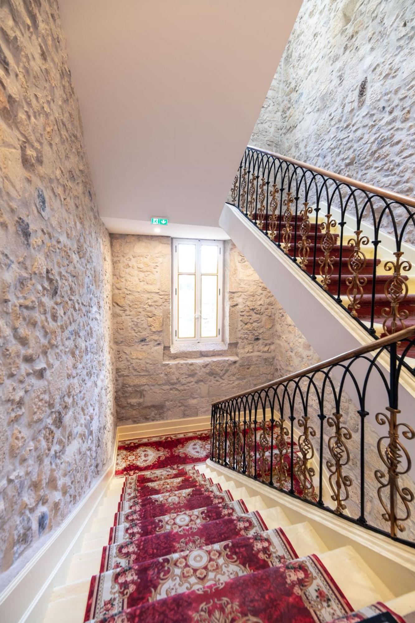 Suite Royale Maison De L'Eglise Du Couvent Narbonne Exterior foto
